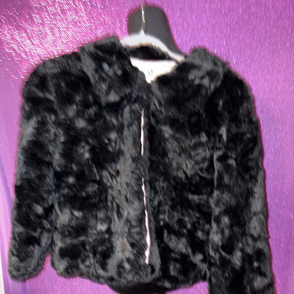 Kenzie Girls Black Faux Fur Jacket Soft Plush Cozy Size 8 - Picture 3 of 10